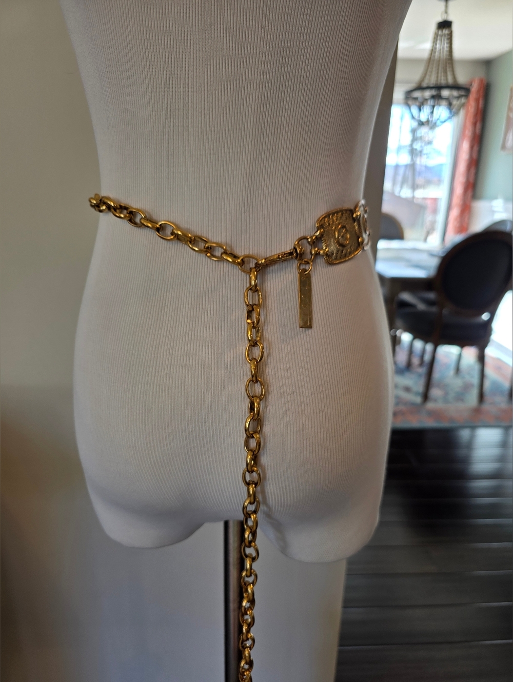 Vintage New York Studio Made in Korea Medallion Gold Metal Belt Adjustable Artsy - Picture 4 of 9